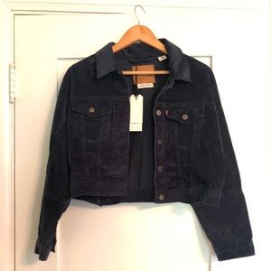 Authentic Levi’s Corduroy Jacket!!